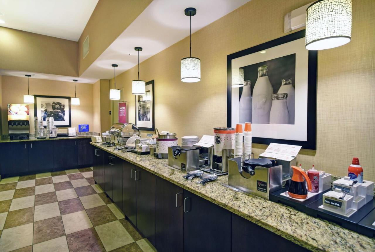 Hampton Inn Beloit Exterior photo