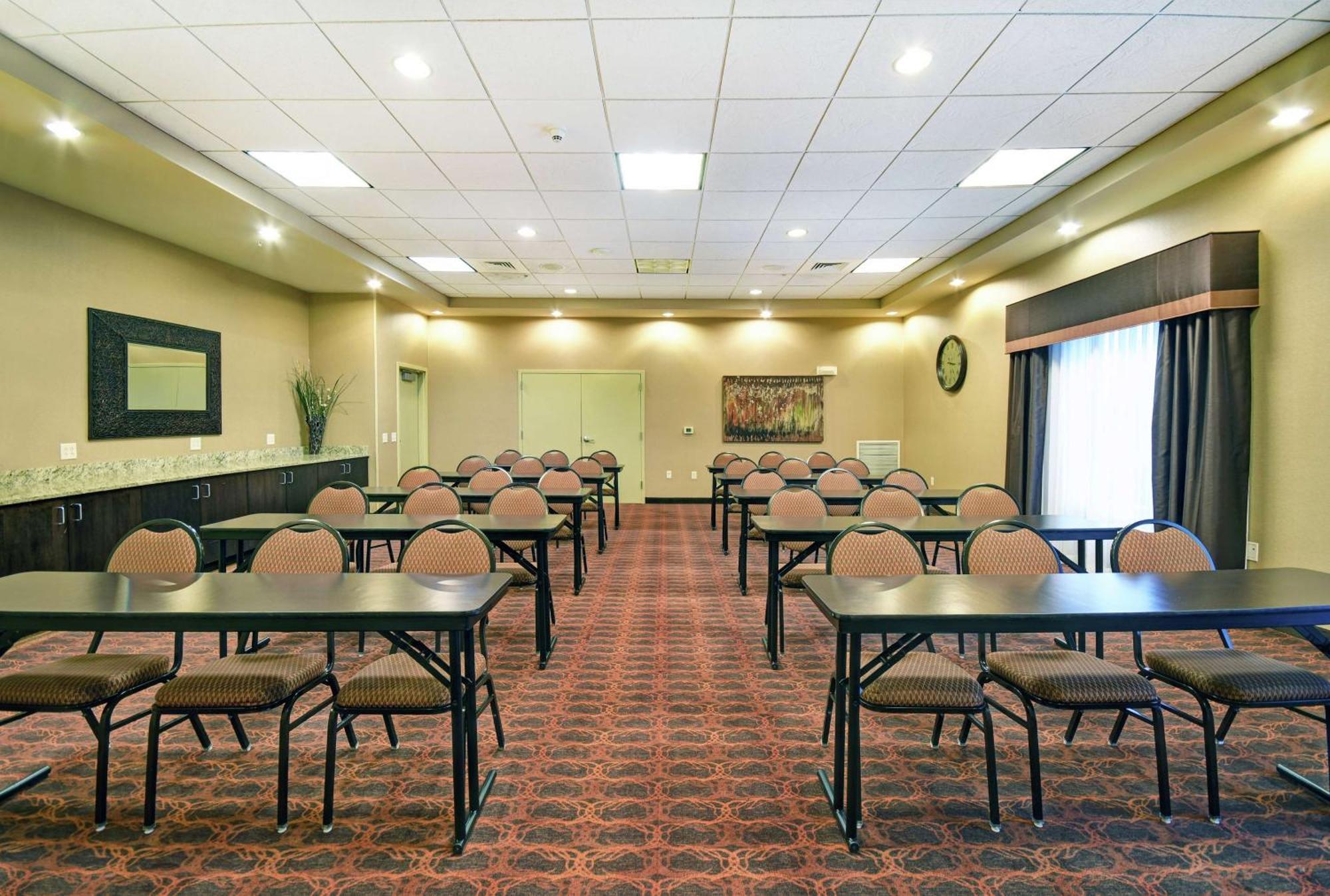 Hampton Inn Beloit Exterior photo